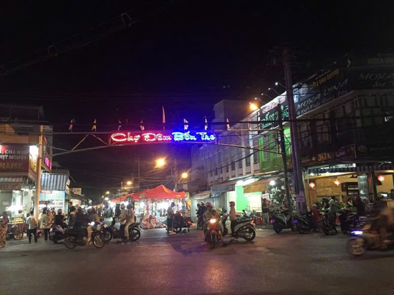 Chợ đêm Bến Tre